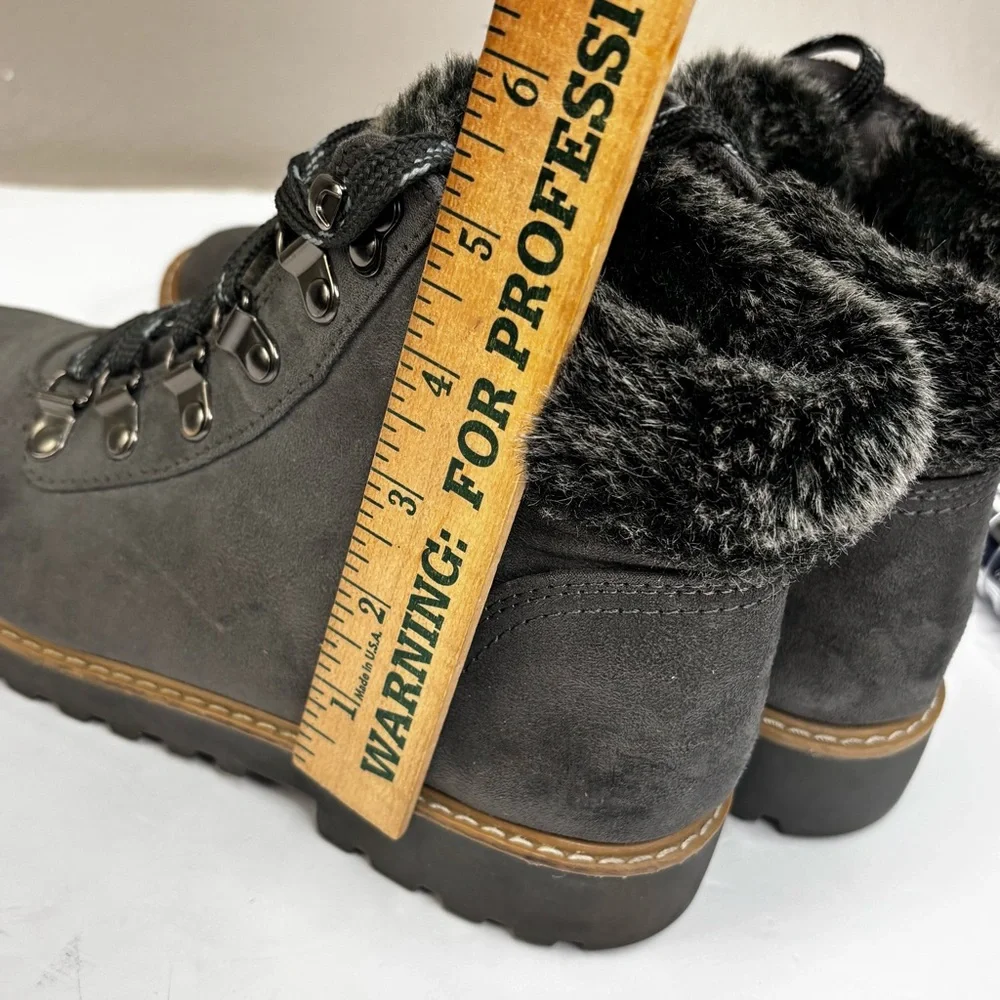 Cozy Gray Faux Fur-Lined Winter LaceUp Boots Size 7 EUC